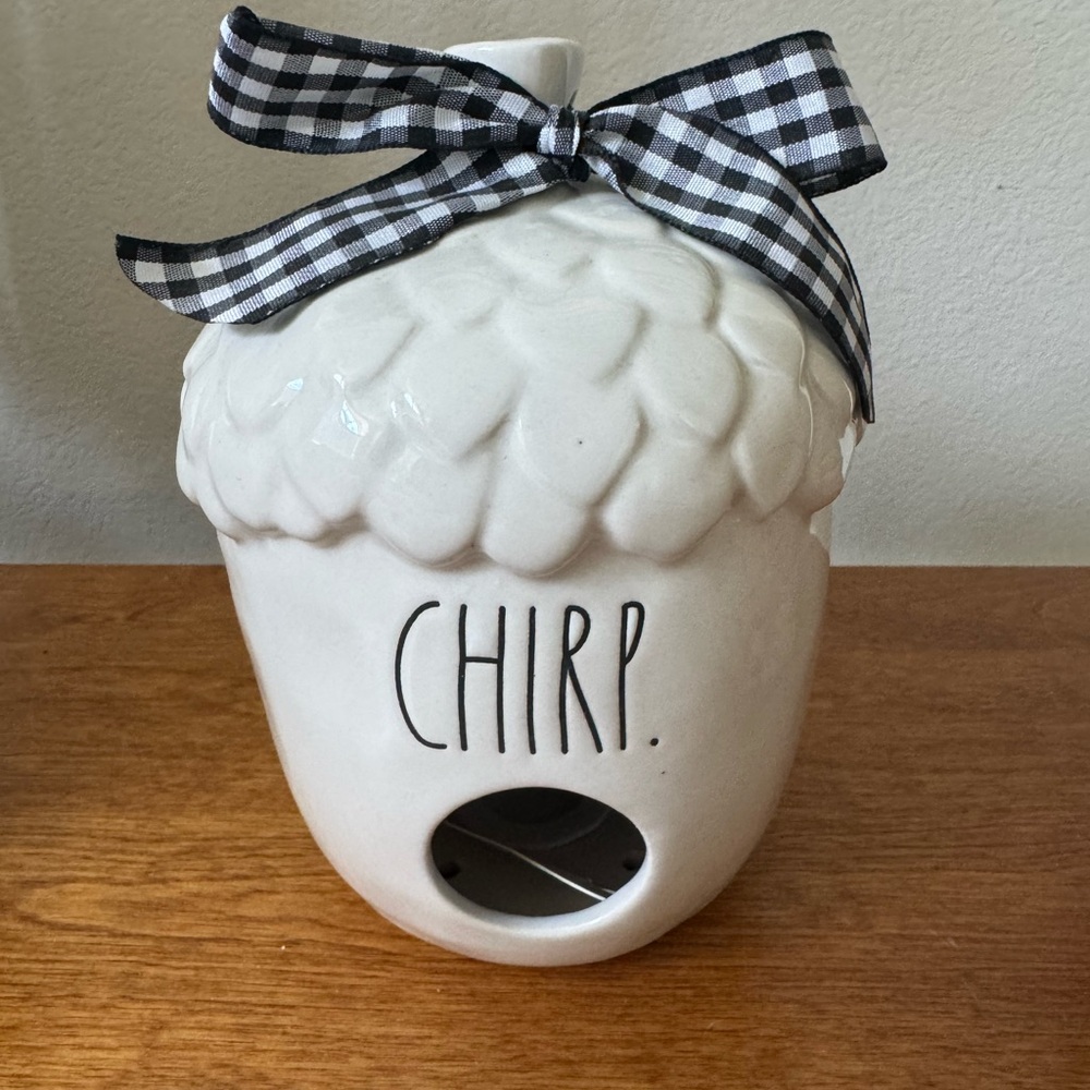 Rae Dun CHIRP. Birdhouse